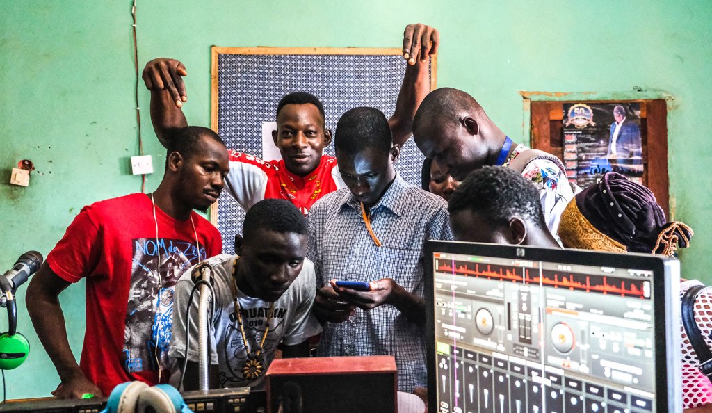 On Air: Radio Advertising the Youth Take Over in Basse in the four local Languages © Simon Meienberg